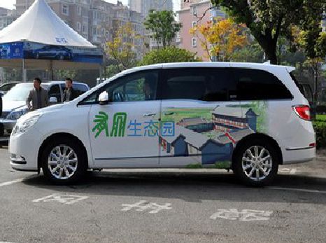 崇义户外车贴喷绘如何保持效果?